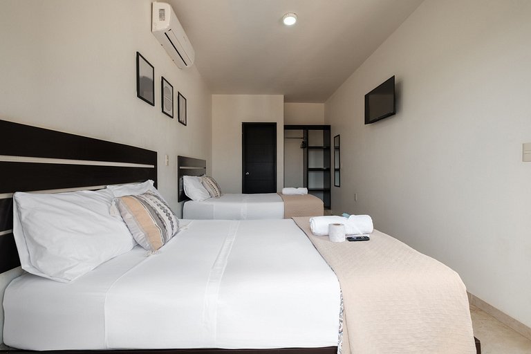 Charming Double Bed Room- Aurora